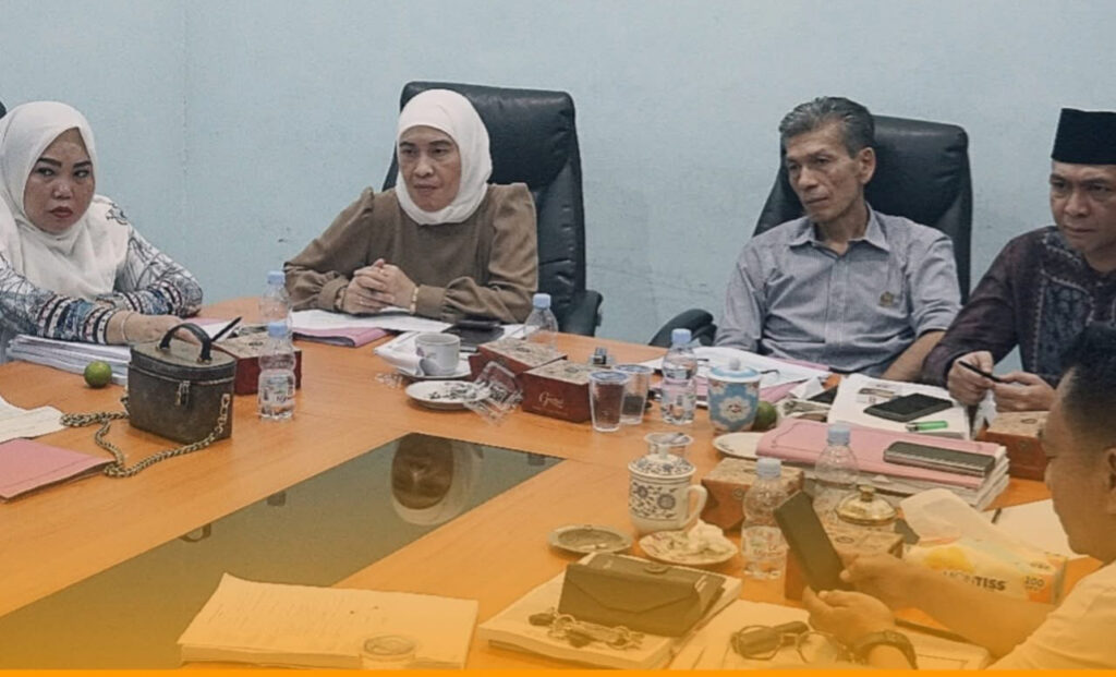 Pembahasan KUA PPAS Penyusunan APBD 2026 oleh Komisi II DPRD RL