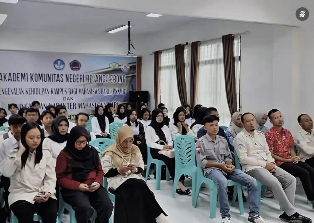 Pelaksanaan PKKMB Kampus AKREL 2025/2026