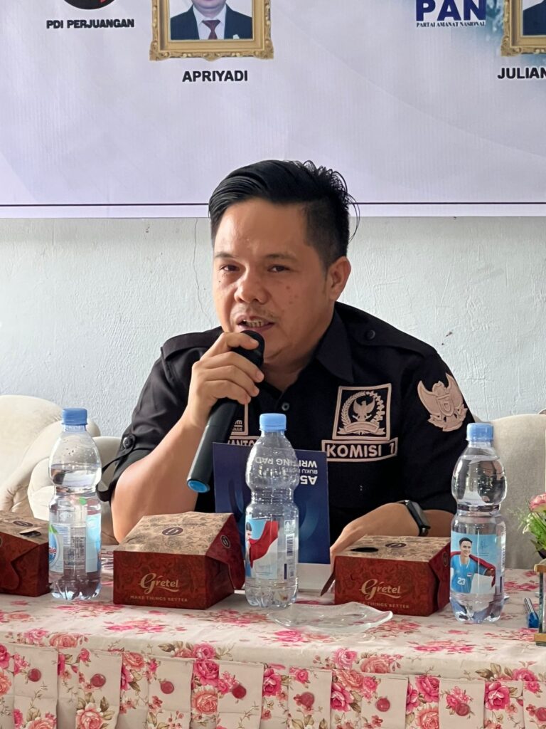Reses di Selupu Rejang. Anggota DPRD Beni Heryanto Siapkan Bantuan Keagamaan
