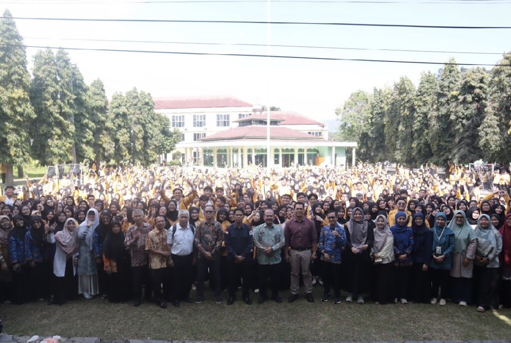 889 Mahasiswa IAIN Curup Turun Ke Masyarakat, Mulai Jalani Program KKN