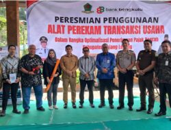 Bersama Bank Bengkulu Resmikan Tapping Box, Plt Bupati Handri Optimalkan PAD RL.
